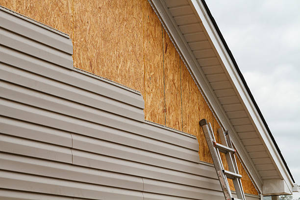 24/7 Emergency Siding experts in Lexington, IL